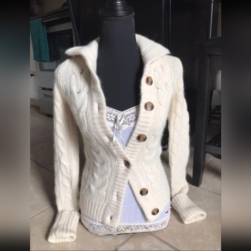 Y2K Abercrombie & Fitch cream button-up wool hooded cardigan xs